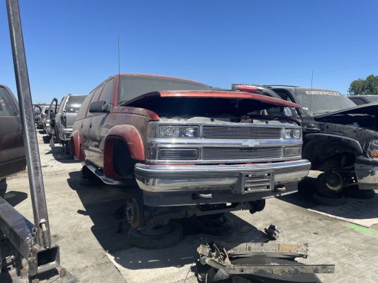 1997 CHEVROLET SUBURBAN