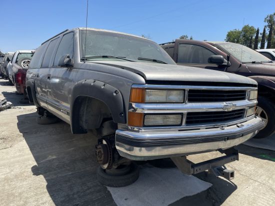 1999 CHEVROLET SUBURBAN