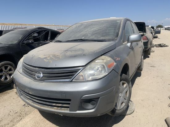 2010 NISSAN VERSA