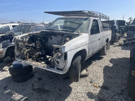 1997 NISSAN PICKUP