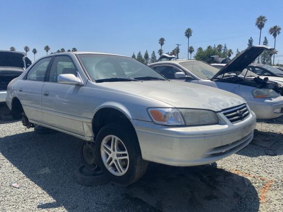 2001 TOYOTA CAMRY