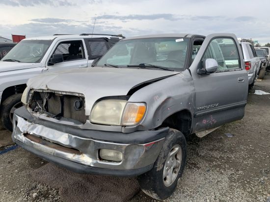 2002 TOYOTA TUNDRA