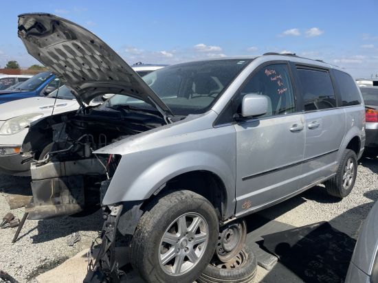 2010 CHRYSLER TOWN & COUNTRY