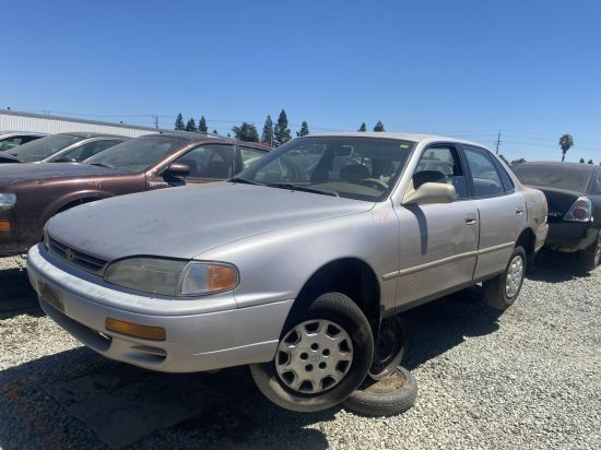 1996 TOYOTA CAMRY