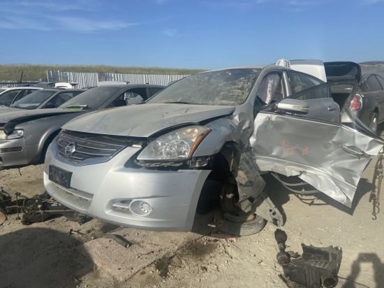 2012 NISSAN ALTIMA
