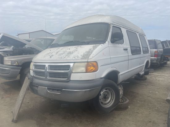 2002 DODGE RAM VAN