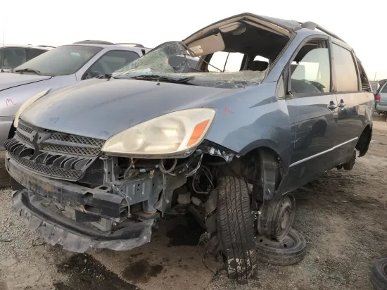 2005 TOYOTA SIENNA
