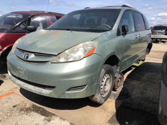 2006 TOYOTA SIENNA