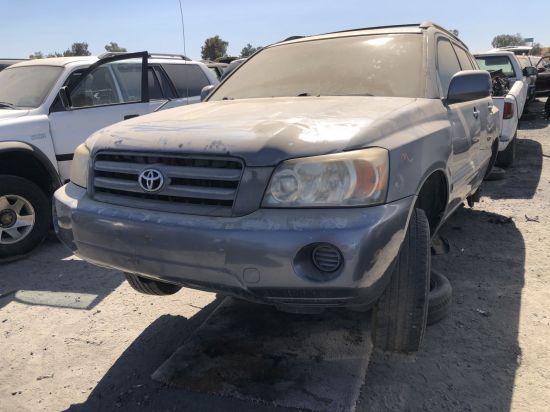 2005 TOYOTA HIGHLANDER