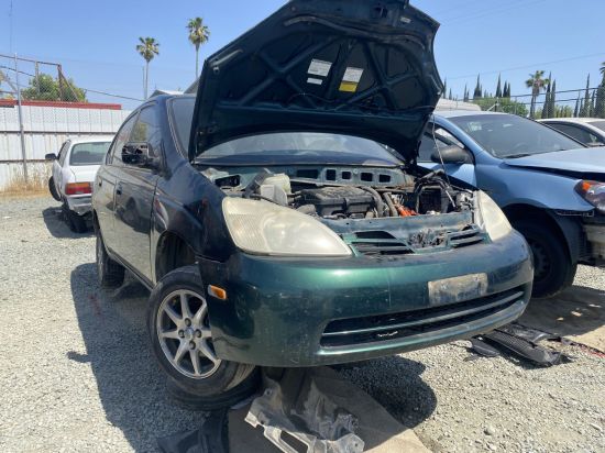 2002 TOYOTA PRIUS