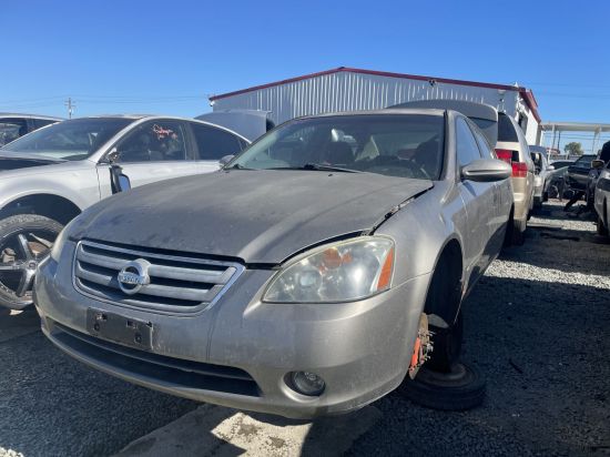 2003 NISSAN ALTIMA