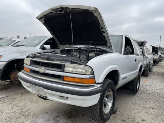 2000 CHEVROLET BLAZER