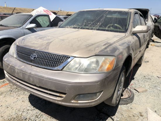 2001 TOYOTA AVALON