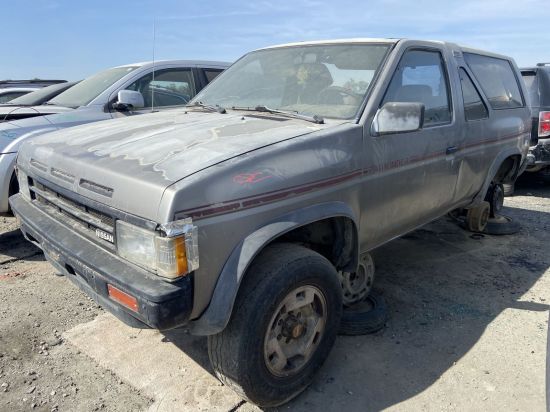 1987 NISSAN PATHFINDER