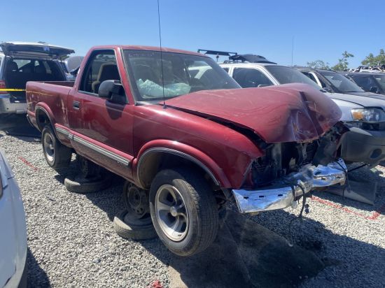2002 CHEVROLET S10