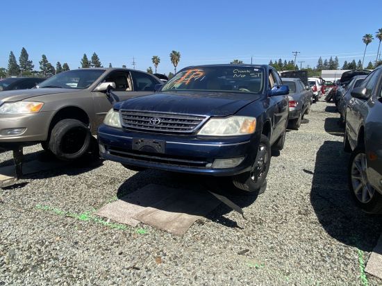 2003 TOYOTA AVALON