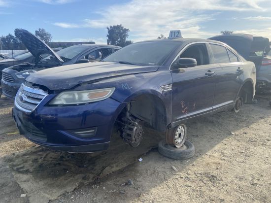 2011 FORD TAURUS