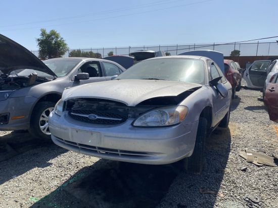 2003 FORD TAURUS