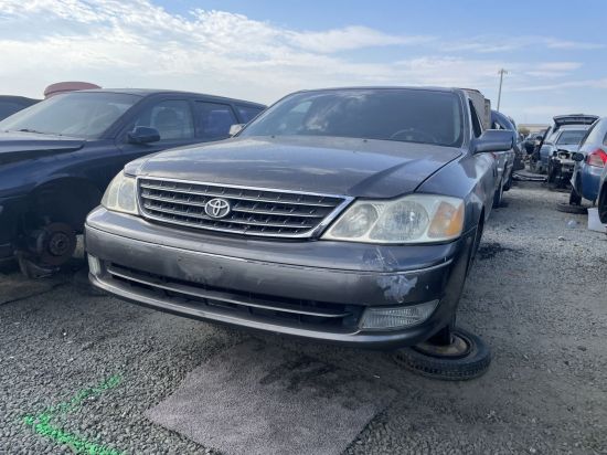 2003 TOYOTA AVALON
