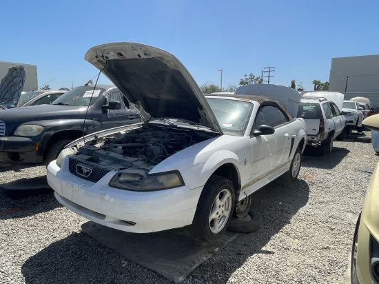 2002 FORD MUSTANG