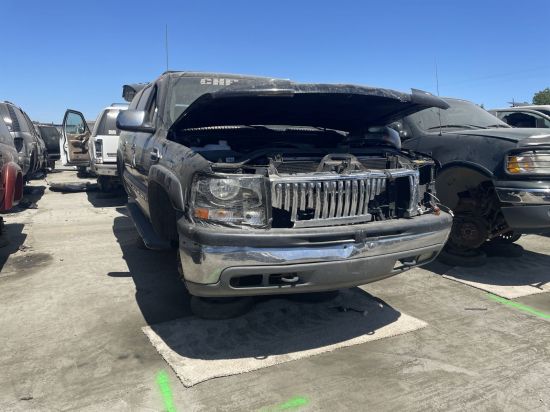 2001 CHEVROLET SUBURBAN