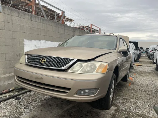 2001 TOYOTA AVALON
