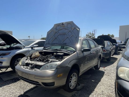2005 FORD FOCUS