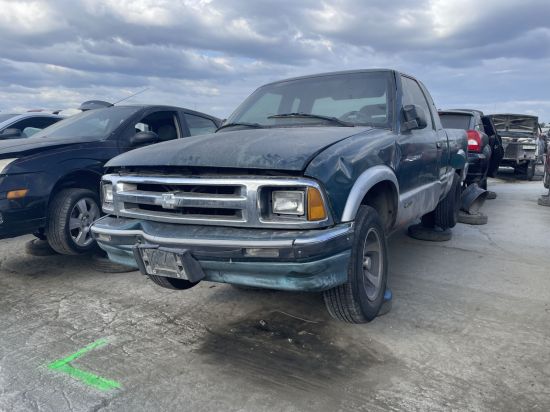 1996 CHEVROLET S10