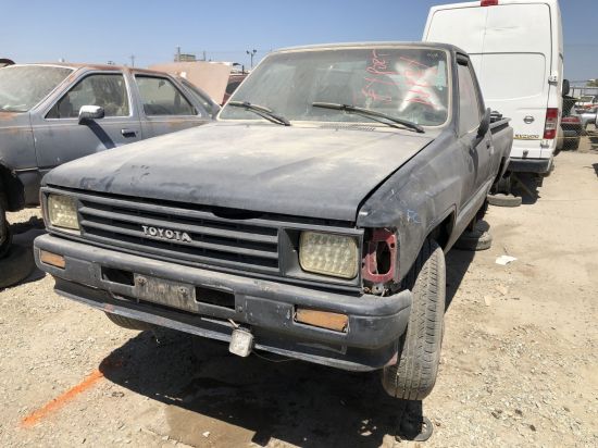 1987 TOYOTA PICKUP