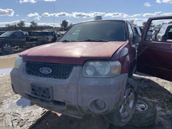 2005 FORD ESCAPE