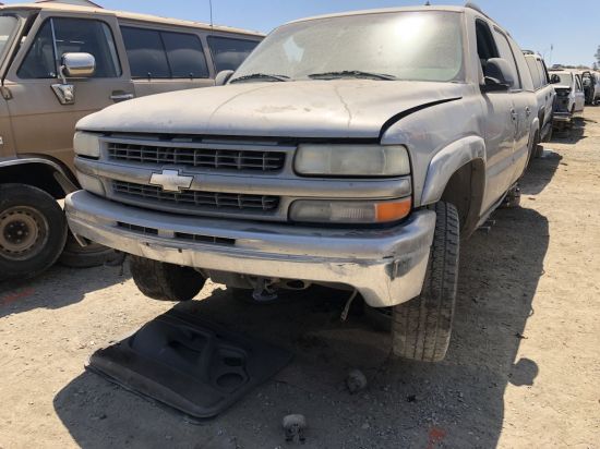 2002 CHEVROLET SUBURBAN