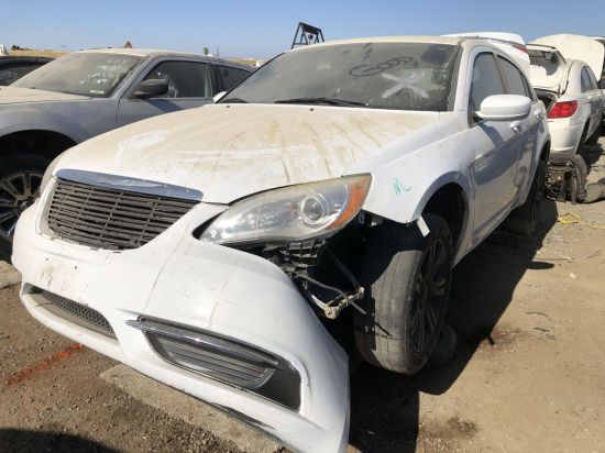 2013 CHRYSLER 200