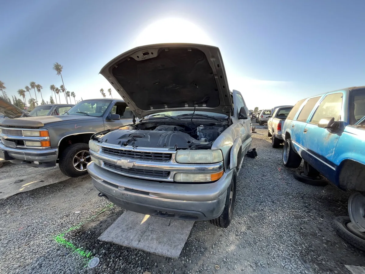 2002 Suburban