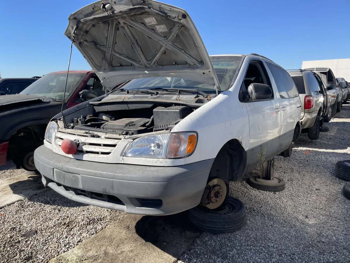2003 Sienna