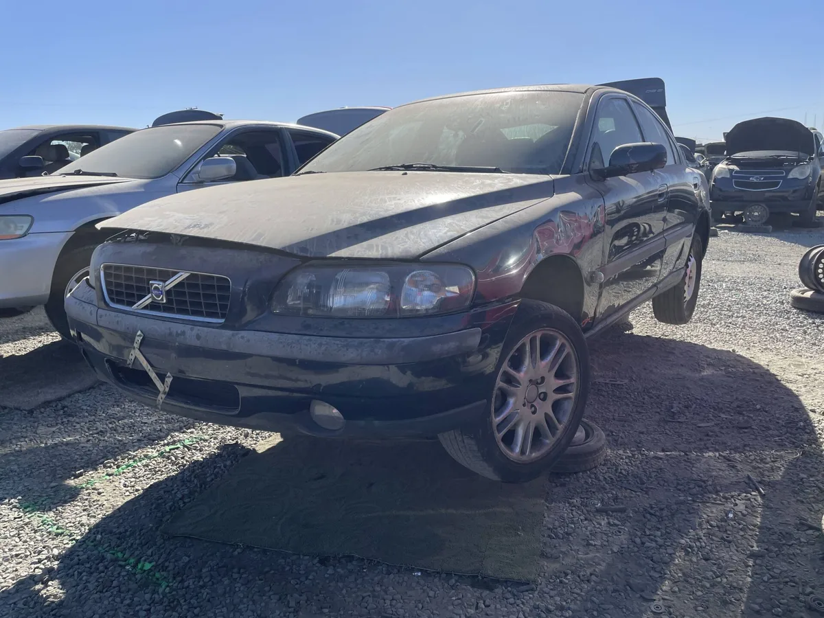 2004 S60