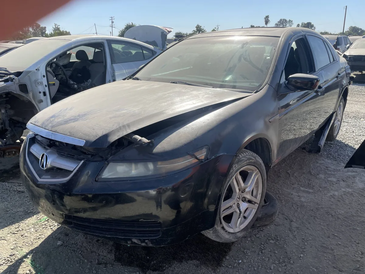 2005 TL
